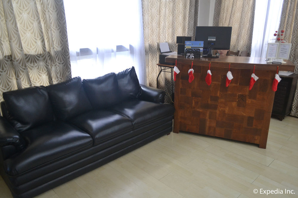 Chateau Beatrice Tagaytay City Exterior photo