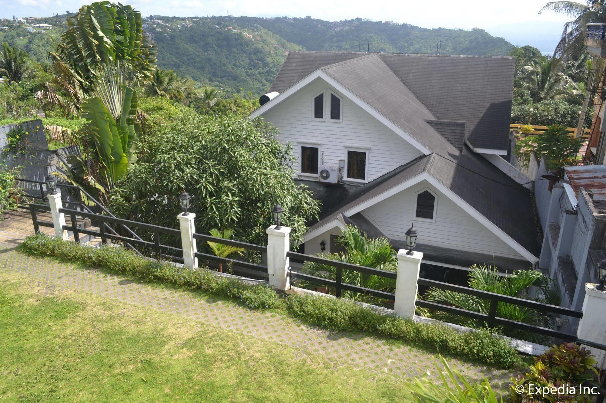 Chateau Beatrice Tagaytay City Exterior photo