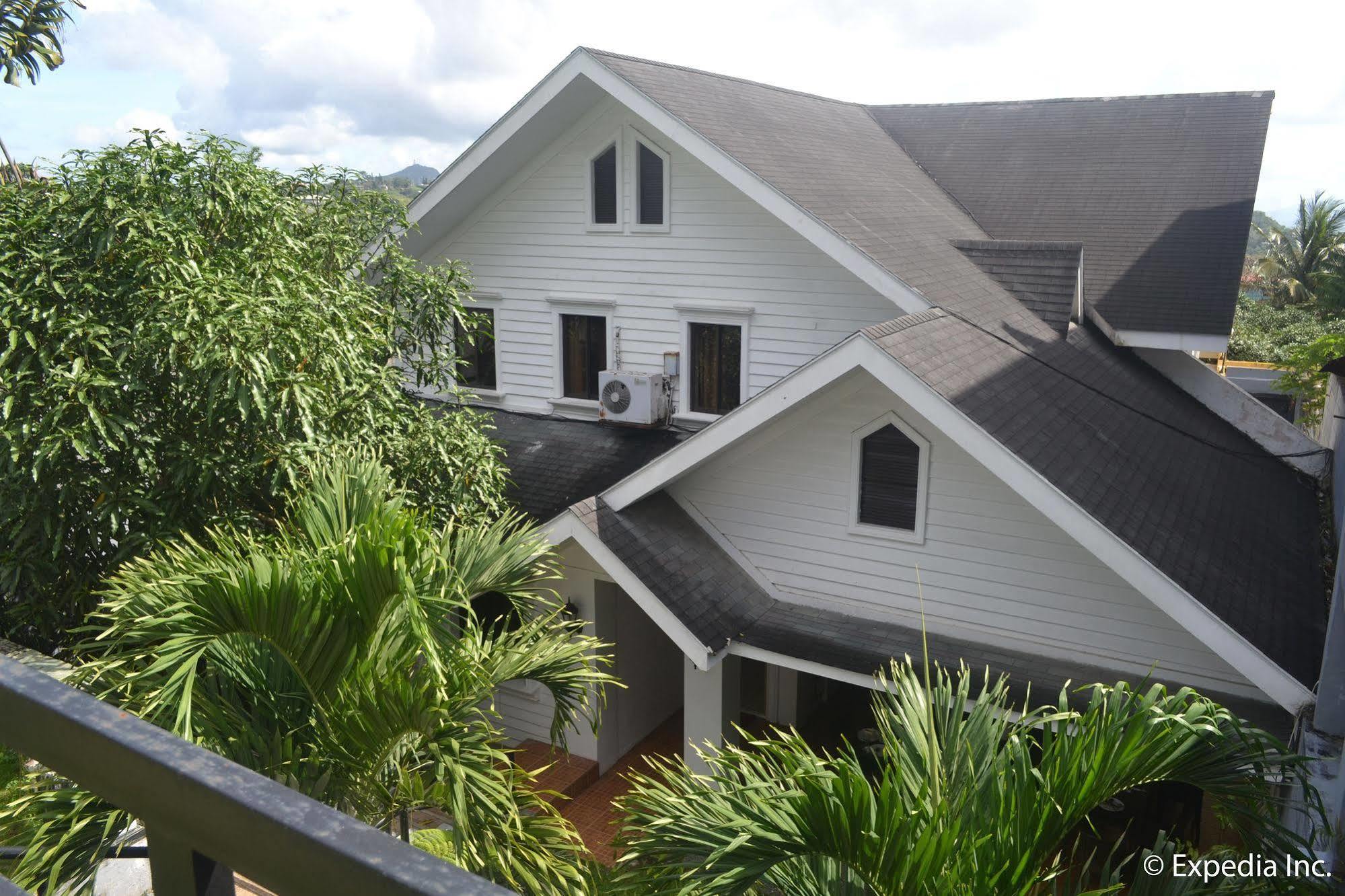 Chateau Beatrice Tagaytay City Exterior photo