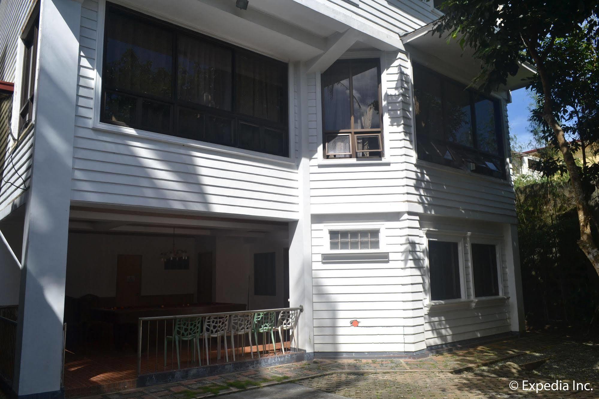Chateau Beatrice Tagaytay City Exterior photo